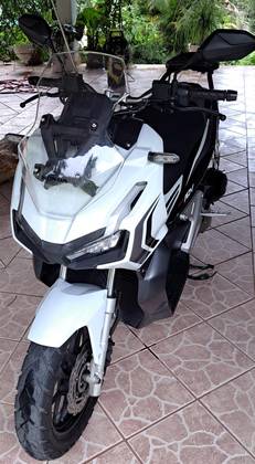 HONDA ADV 